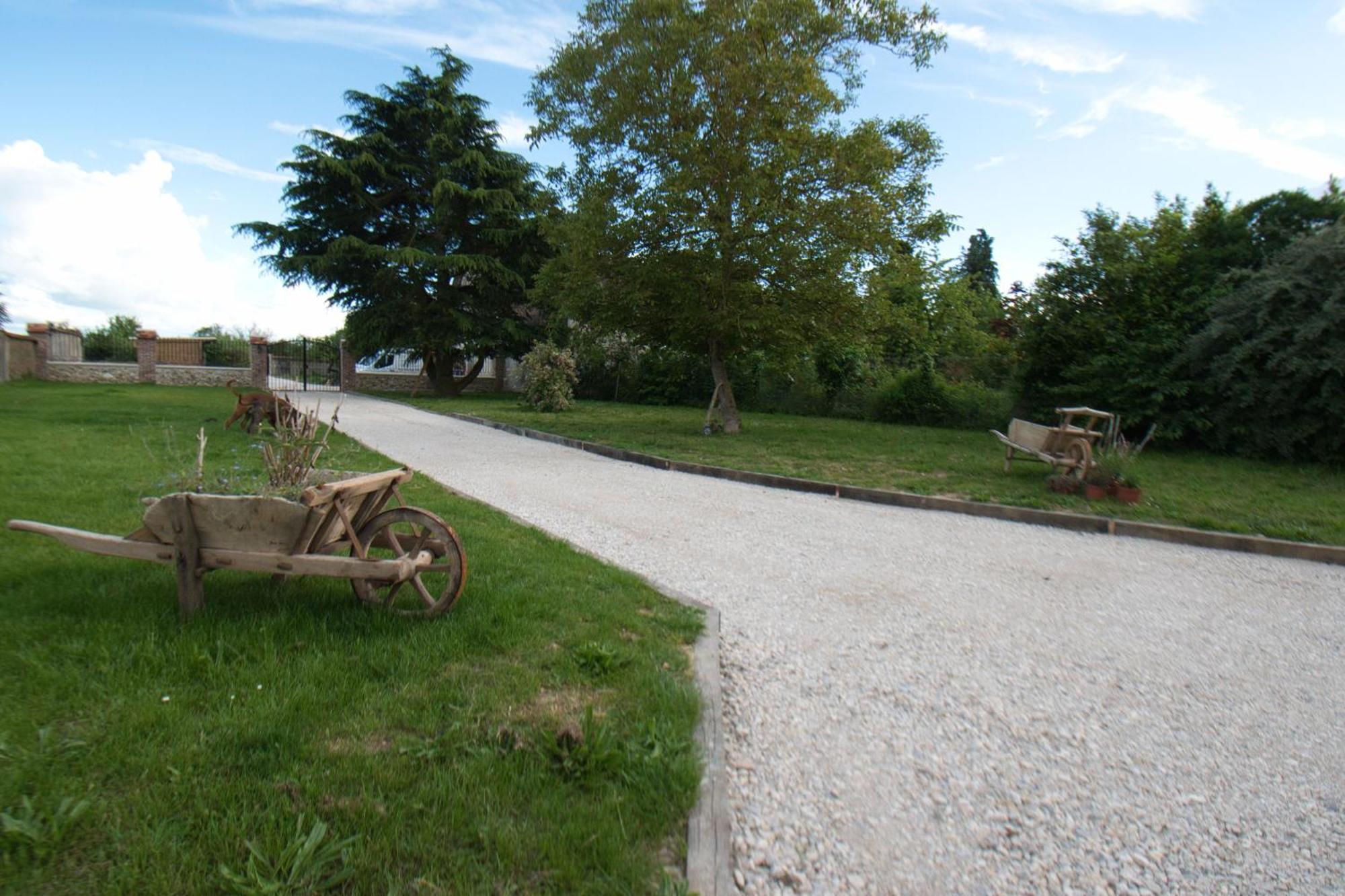 Le Relais Des Caleches - La Chaleureuse Bed & Breakfast Bu (Eure-et-Loir) Bagian luar foto